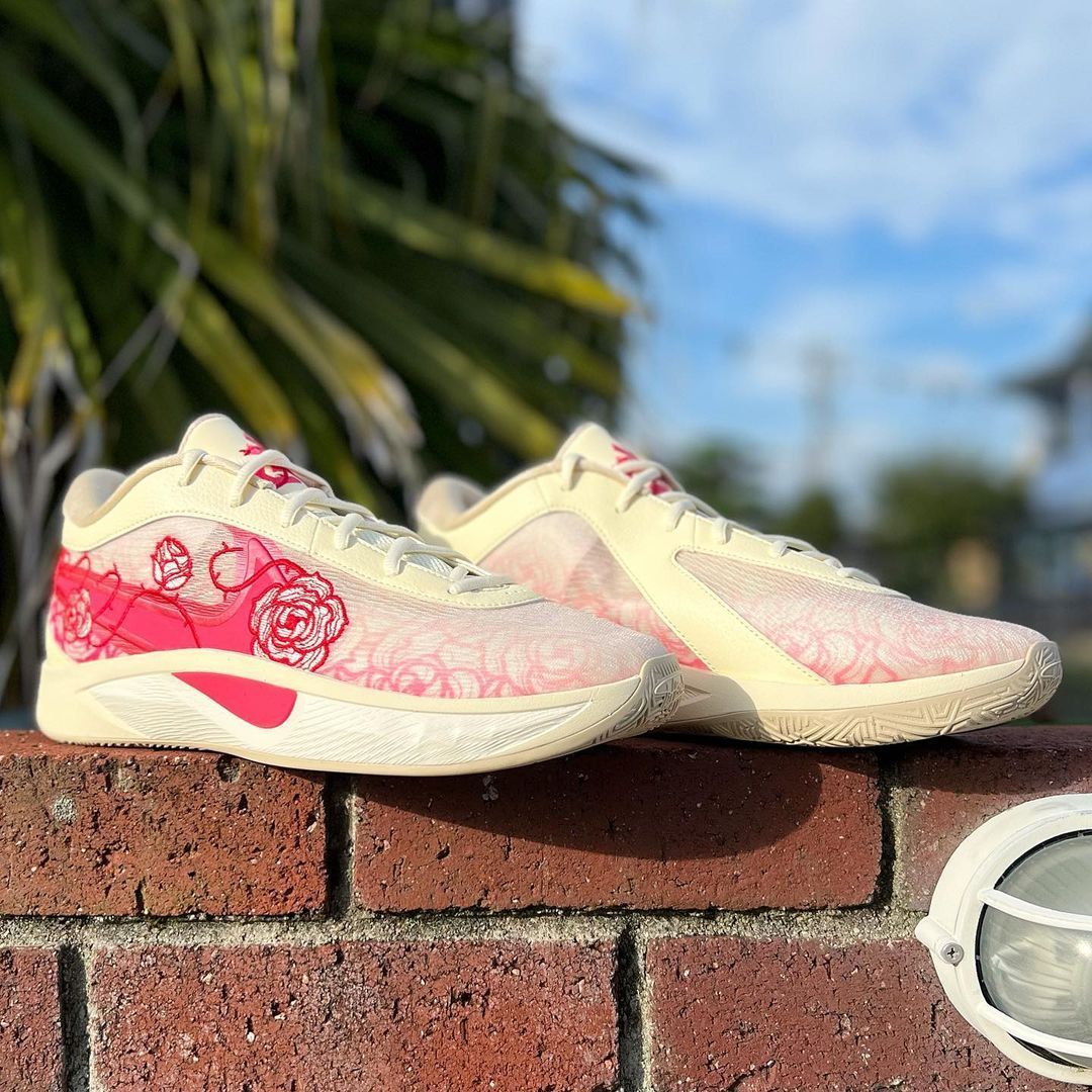 NIKE GIANNIS FREAK 6 EP 'ROSES' ナイキ ヤニス フリーク 6