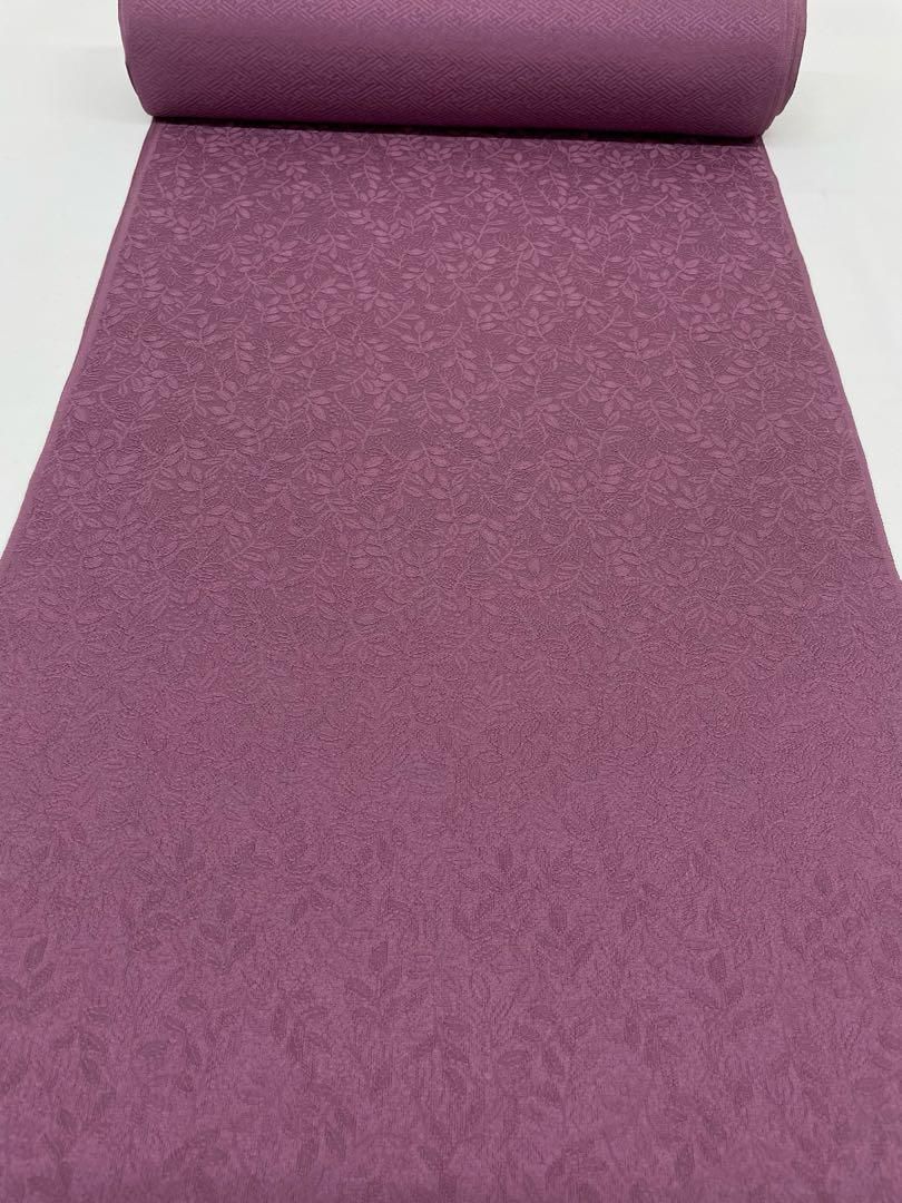 色無地 紋意匠 南天文様 堅牢染 純国産 八掛付き 正絹 反物 - メルカリ