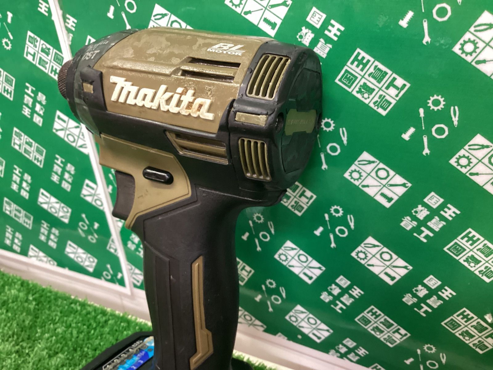 マキタ 40v充電式インパクトドライバ