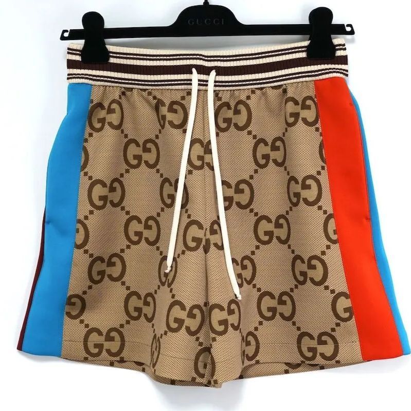 2023年 Gucci ジャンボGG ロゴ　総柄　デニム　ショートパンツ GUCCI(グッチ) ショートパンツ(レディース) - 海外通販のBUYMA