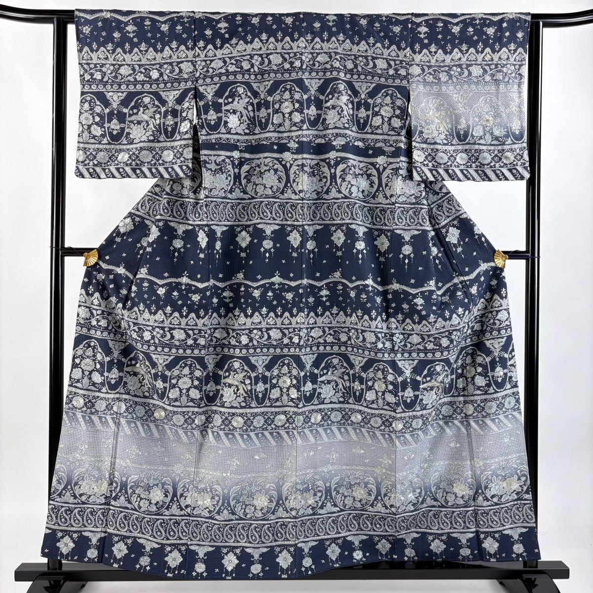 訪問着 身丈158cm 裄丈62.5cm S 袷 花喰い 草花 刺繍 金糸 紺色 正絹