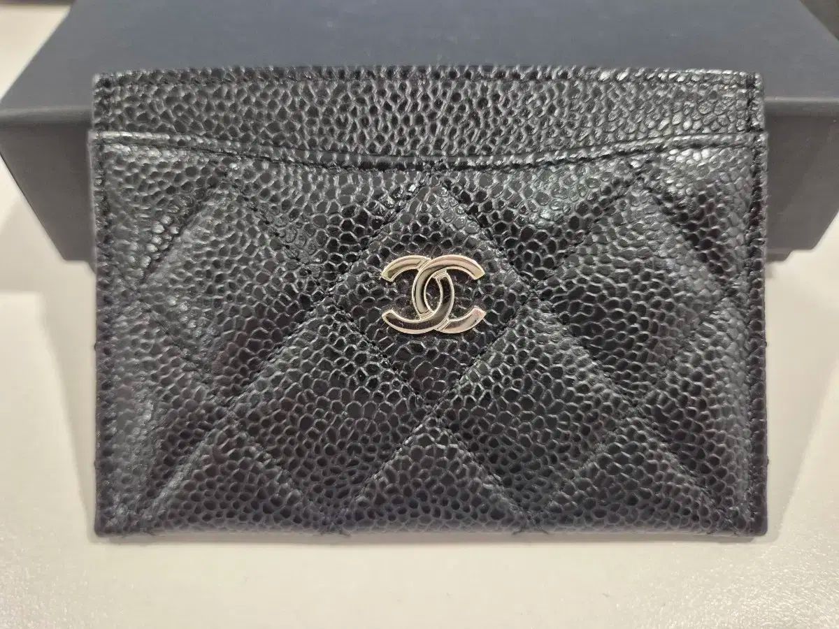 Chanel シャネル カードウォレット シルバー金具