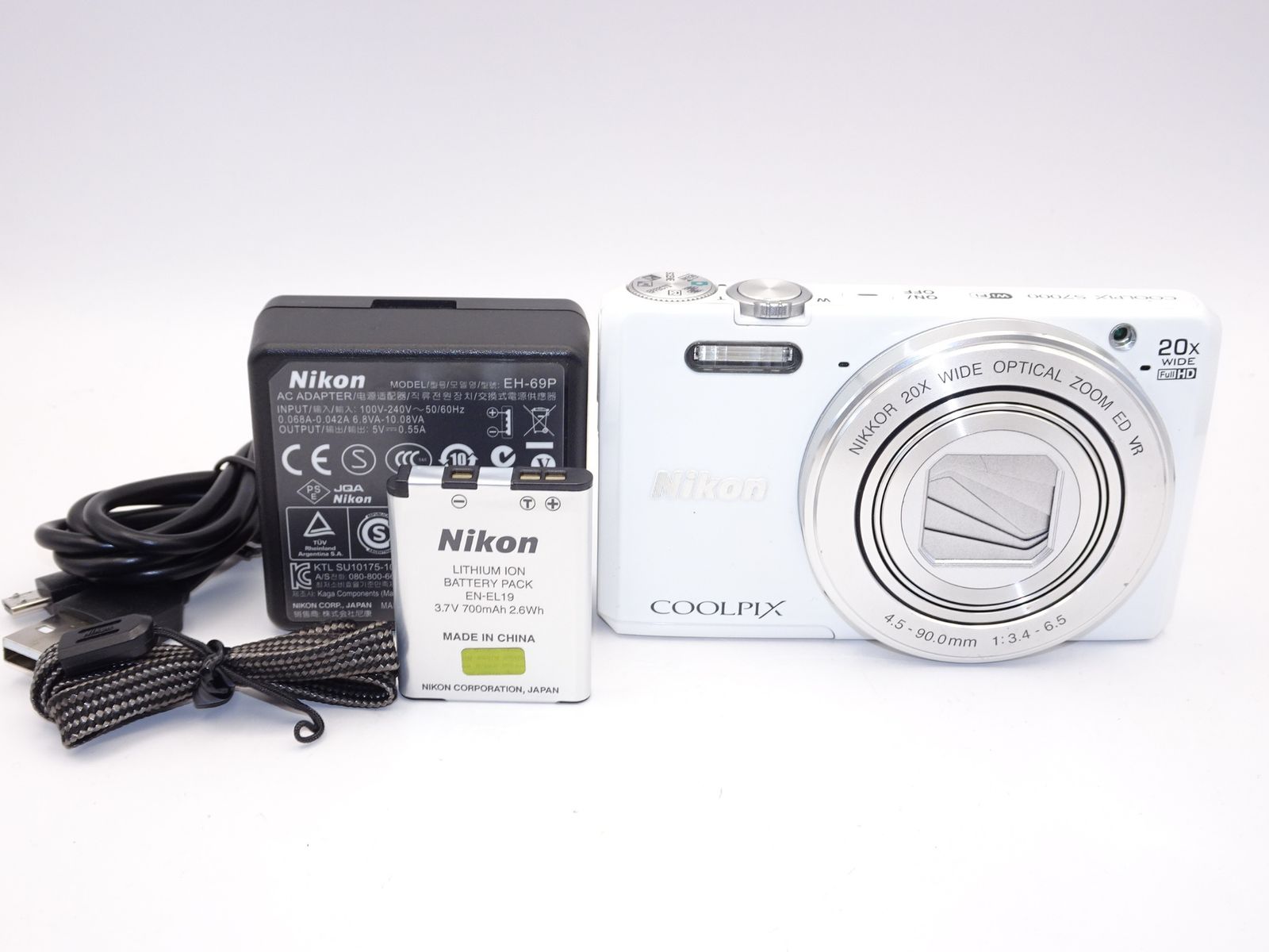 Nikon COOLPIX S7000 ホワイト - メルカリ