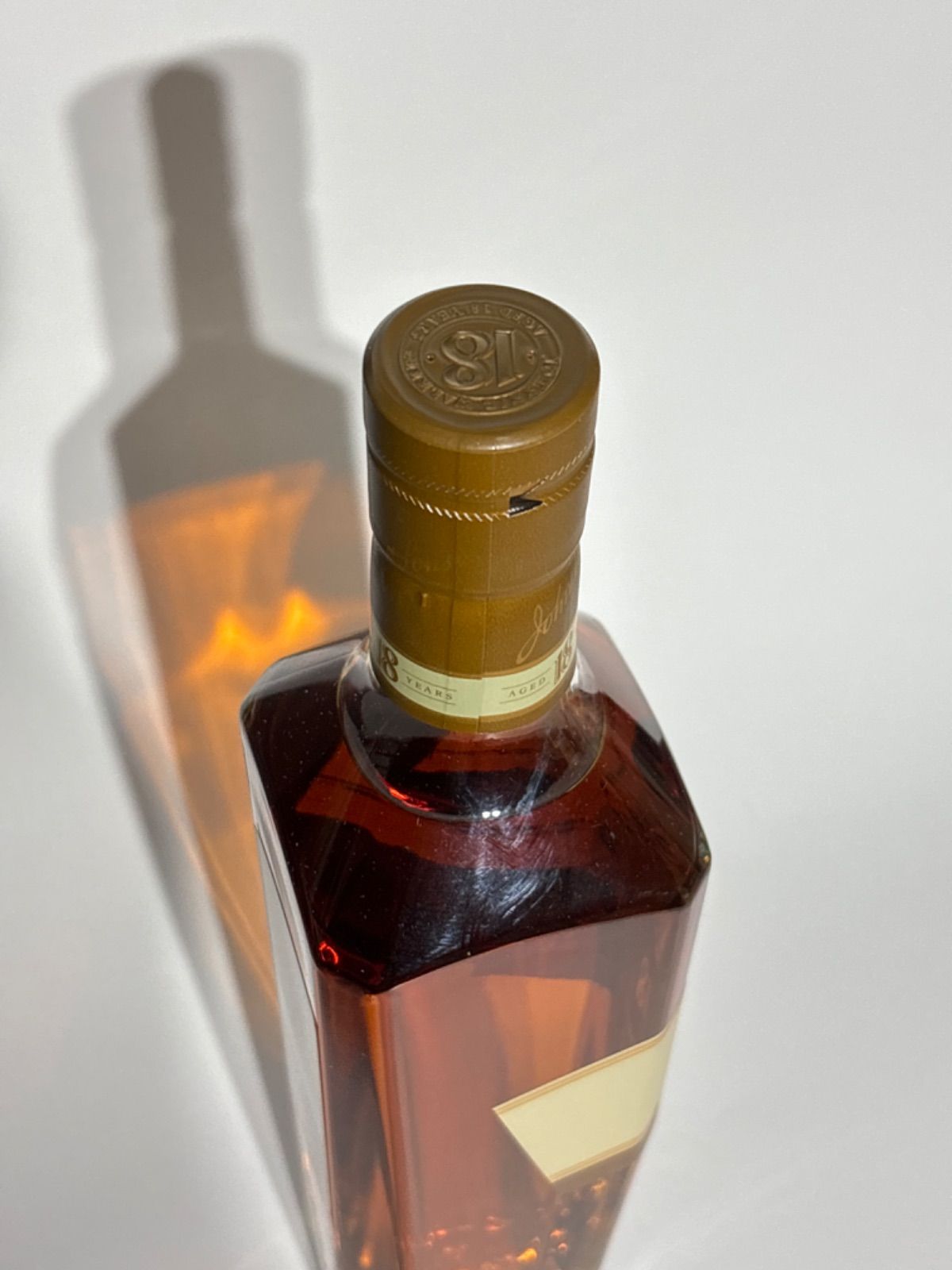 購入 ◇【ウィスキー スコッチ】ジョニーウォーカー18年 700ml 箱