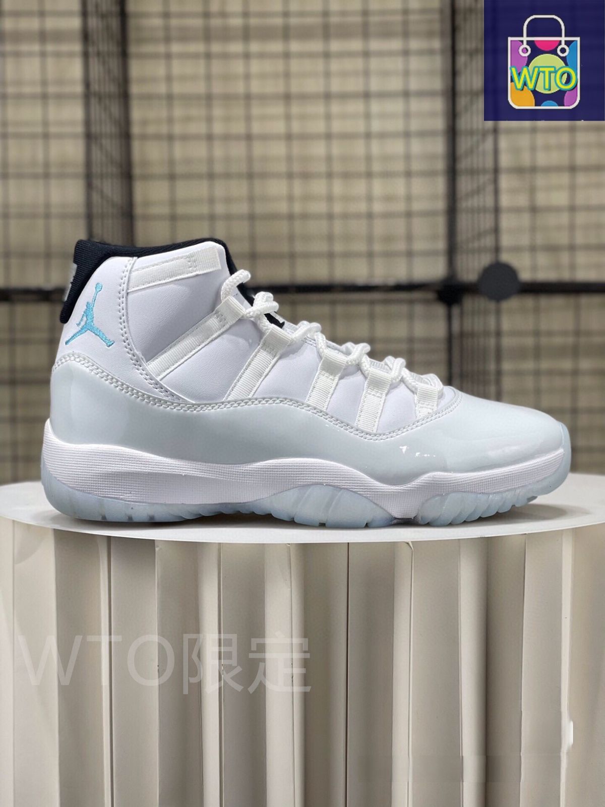 お値下げしました 即購入 ナイキ NIKE AIR JORDAN 11 RETRO