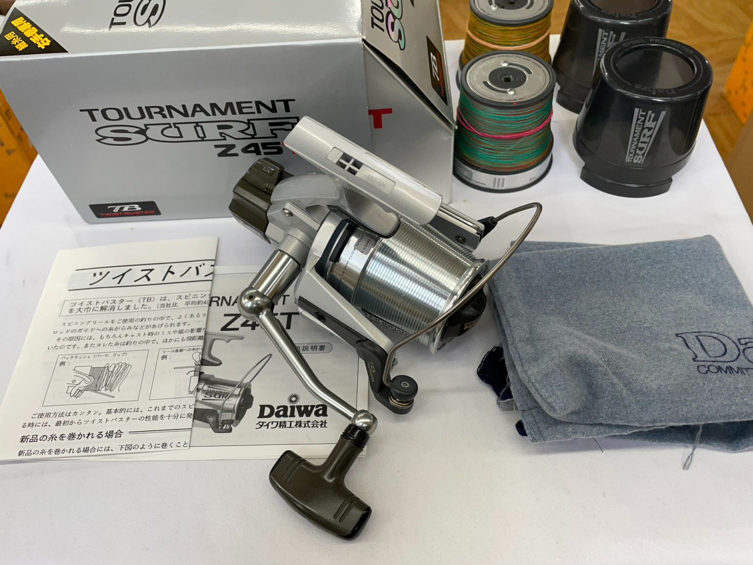 ダイワ トーナメントサーフ Ｚ４５Ｔ 替えスプール２個付き 投げ釣り キス釣り スピニングリール ＤＡＩＷＡ ＴＯＵＲＮＡＭＥＮＴ ＳＵＲＦ サーフベーシア ロングビーム パワーサーフ ０７k