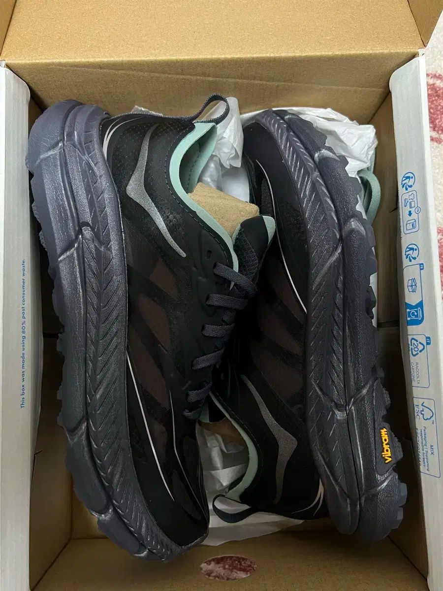 ホカ マファテ スピード 4 ライト チャコール グレー ジェイド 250