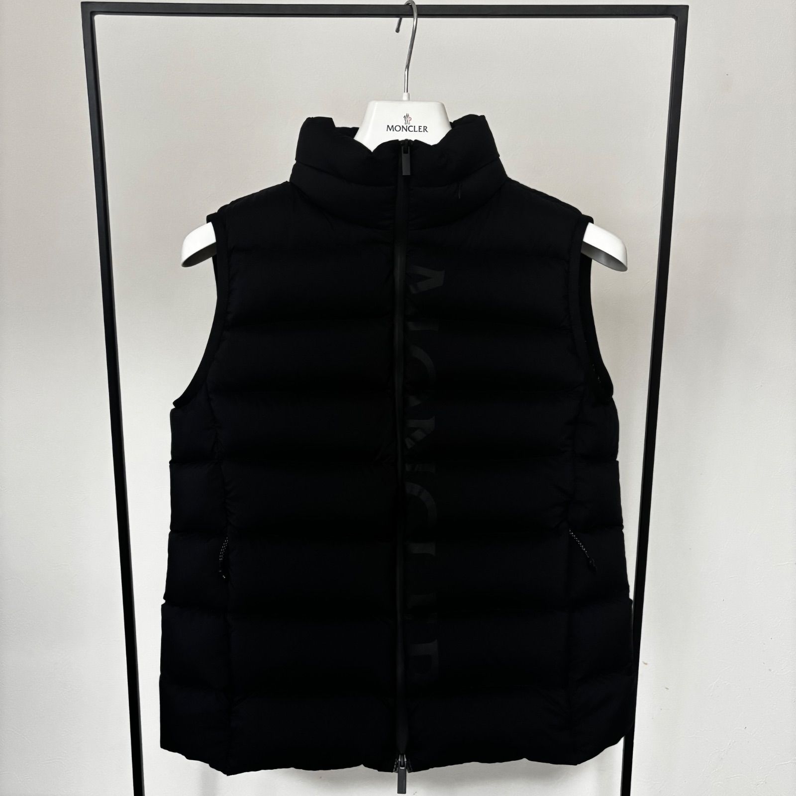 MONCLERブラック☆軽量ダウンベスト☆サイズ0☆国内正規品☆2022