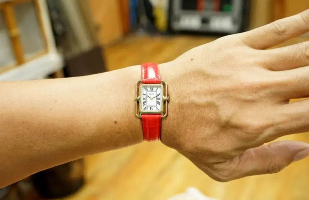 70s BULOVA(ブローバ) レーディス 金 ローマ ダイヤル 手巻き