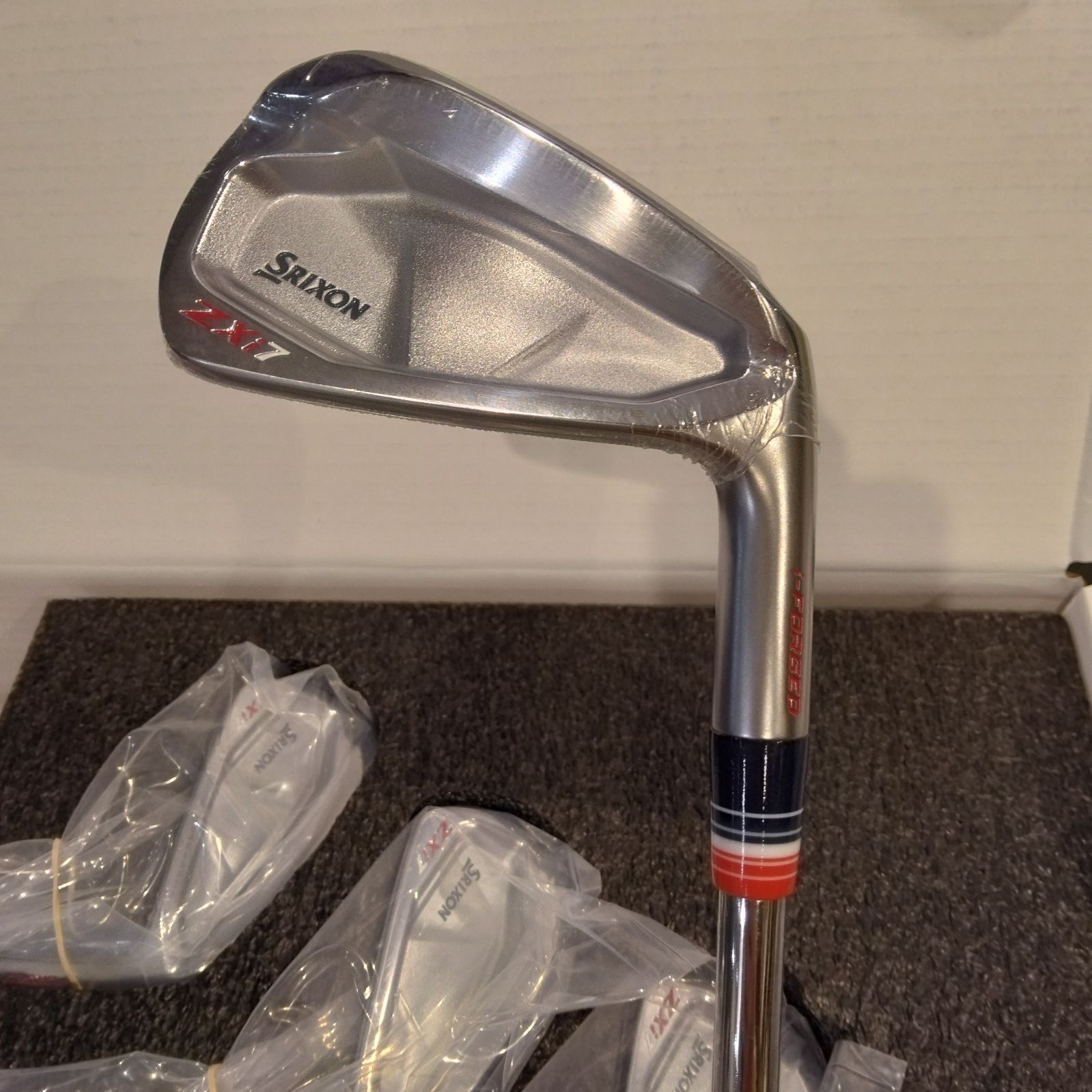 1点物⭕️お安く!◎Custom 5colors FLEX◎8.74 Iset 【新品未使用品】【限定モデル】スリクソン SRIXON ZXi7