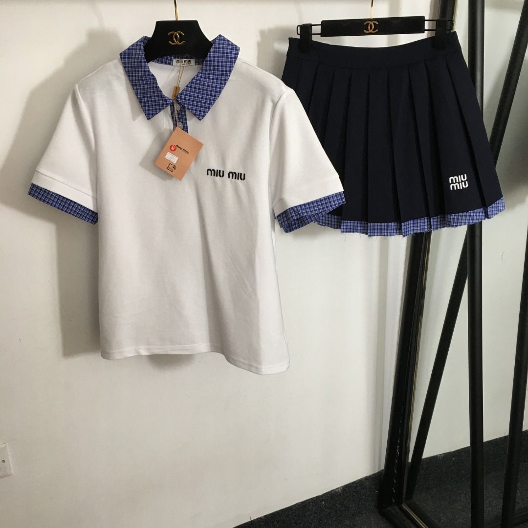 極美品 MIUMIU ミュウミュウ スーツ 半袖 /ミニスカート 2色 - メルカリ 