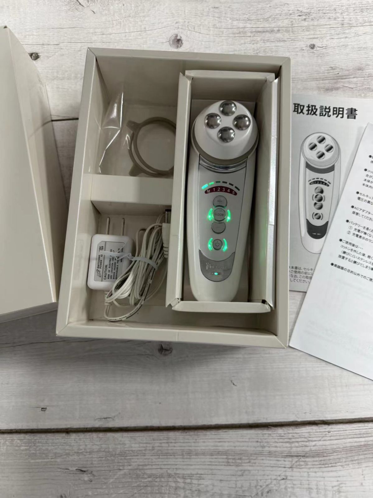 セルキュア4T PLUS 美顔器 ポーチ付 セルキュア 4TPLUS 美顔器 充電器