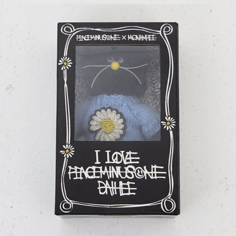 三重店 PEACEMINUSONE×MONAMHEE｜ピースマイナスワン×モナムヒ DAIHEE ぬいぐるみ キーリング 134-B479