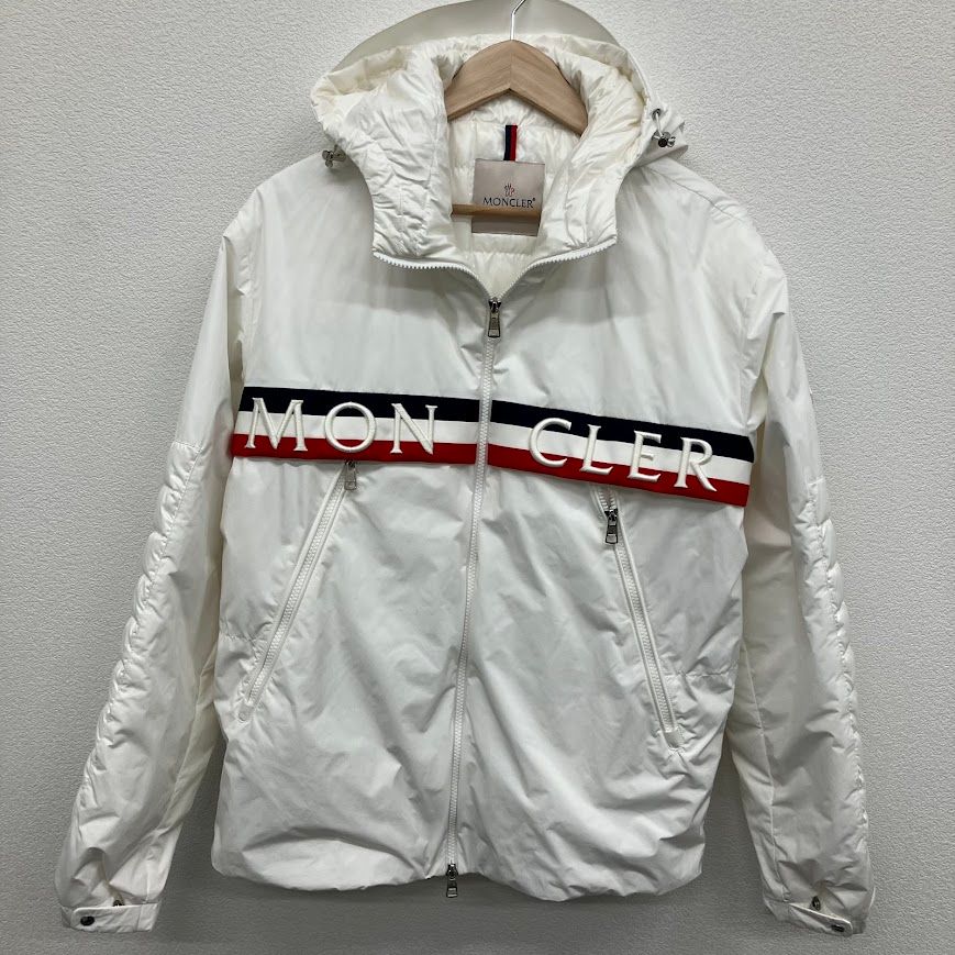 新品モンクレール オラルグOLARGUES ライトダウンジャケット ホワイト L