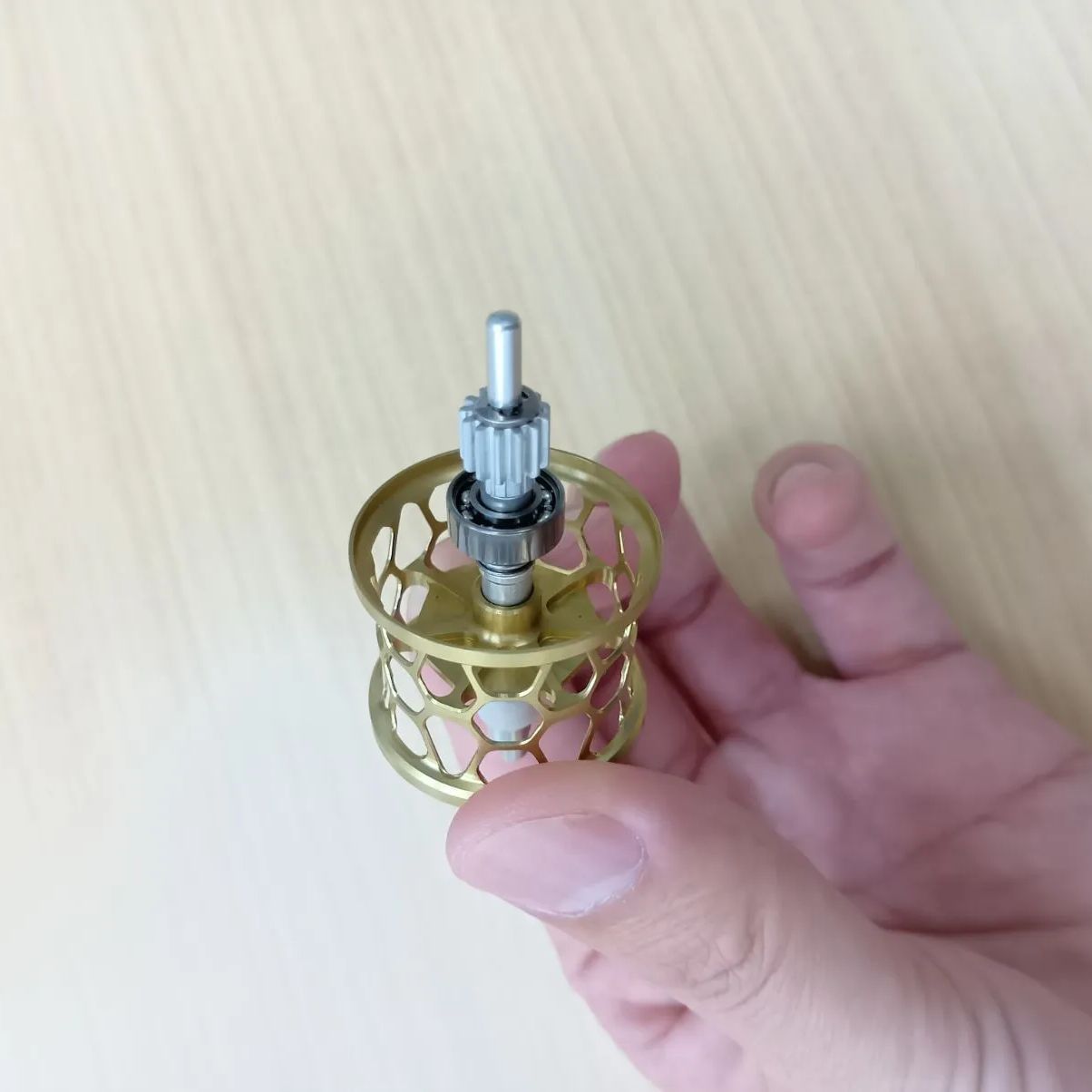 相模原橋本店 併売】アブガルシア アンバサダー 2500C アベイル