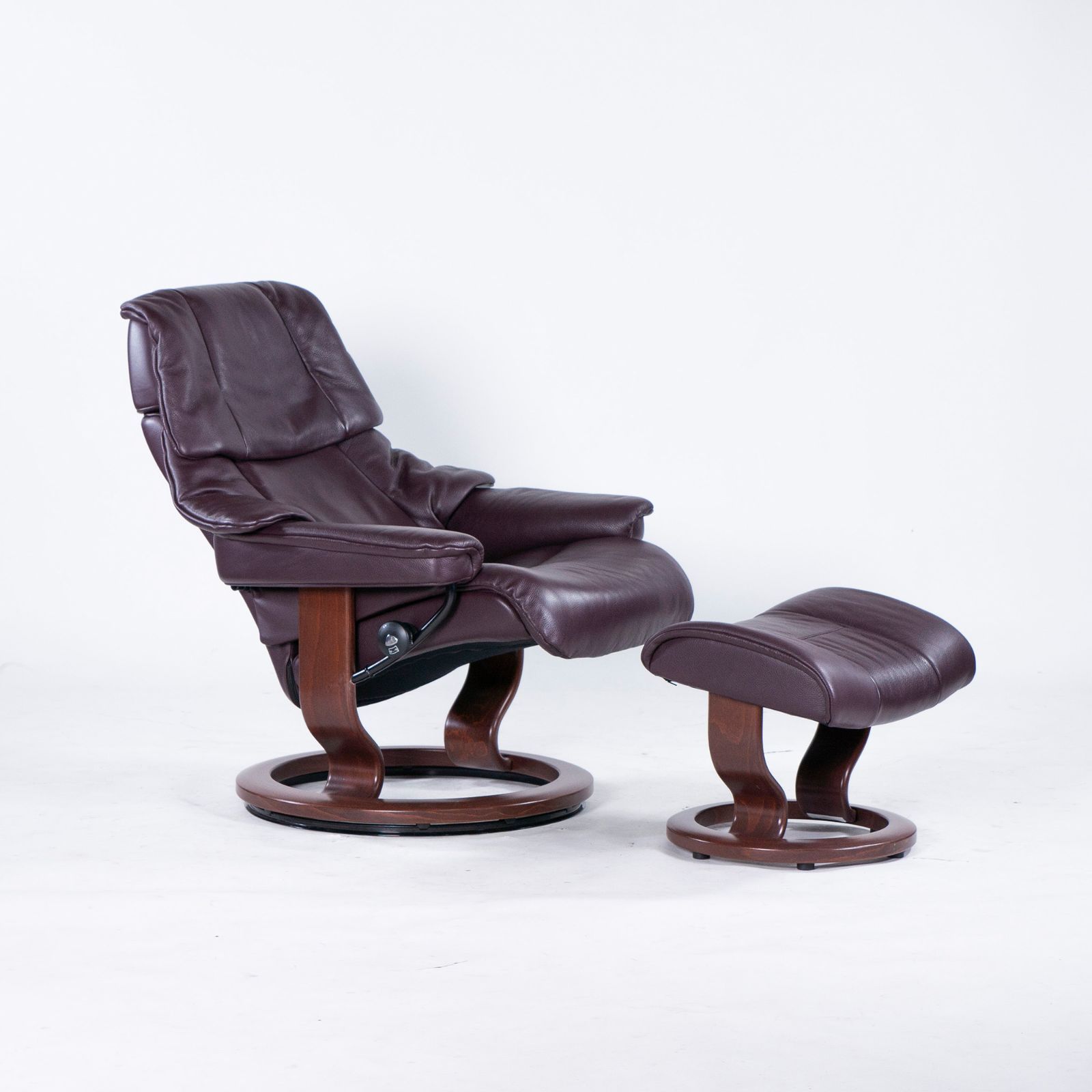 エコーネス リクライニングチェア＆オットマン Ekornes Stressless ストレスレスチェア Reno Mサイズ ボルドー ハイバック 本革 レザー 北欧デザイン ノルウェー