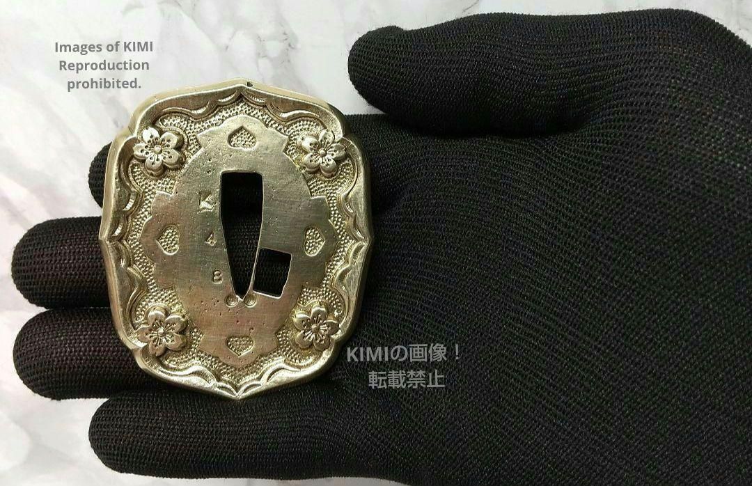 九八式軍刀の鍔 真鍮製 桜 九八式軍刀 Gunto Tsuba 軍装美術 K48 九八式軍刀の鍔 真鍮製 桜 九八式軍刀 K48 Gunto Tsuba