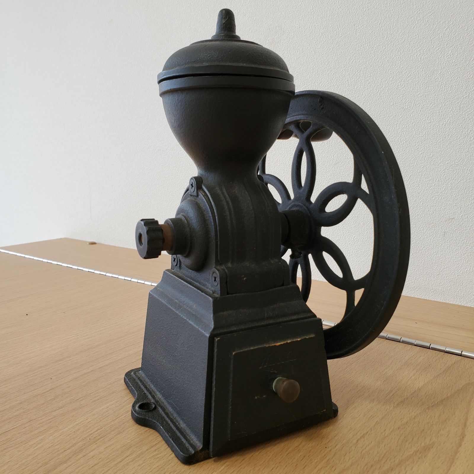 EL5 Kalita カリタ 手挽き 鋳鉄製 コーヒーミル ダイヤミル レトロ ヴィンテージ KT9851