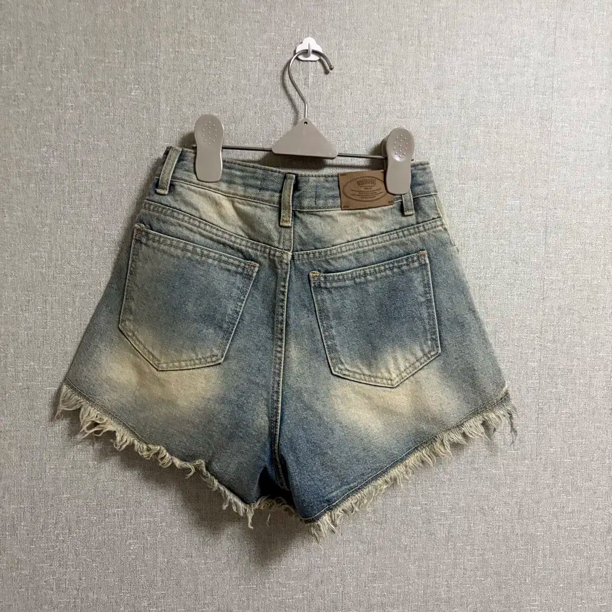 Bohemseo ダメージ加工 グレーショートパンツ BOHEMSEO(ボヘミアン