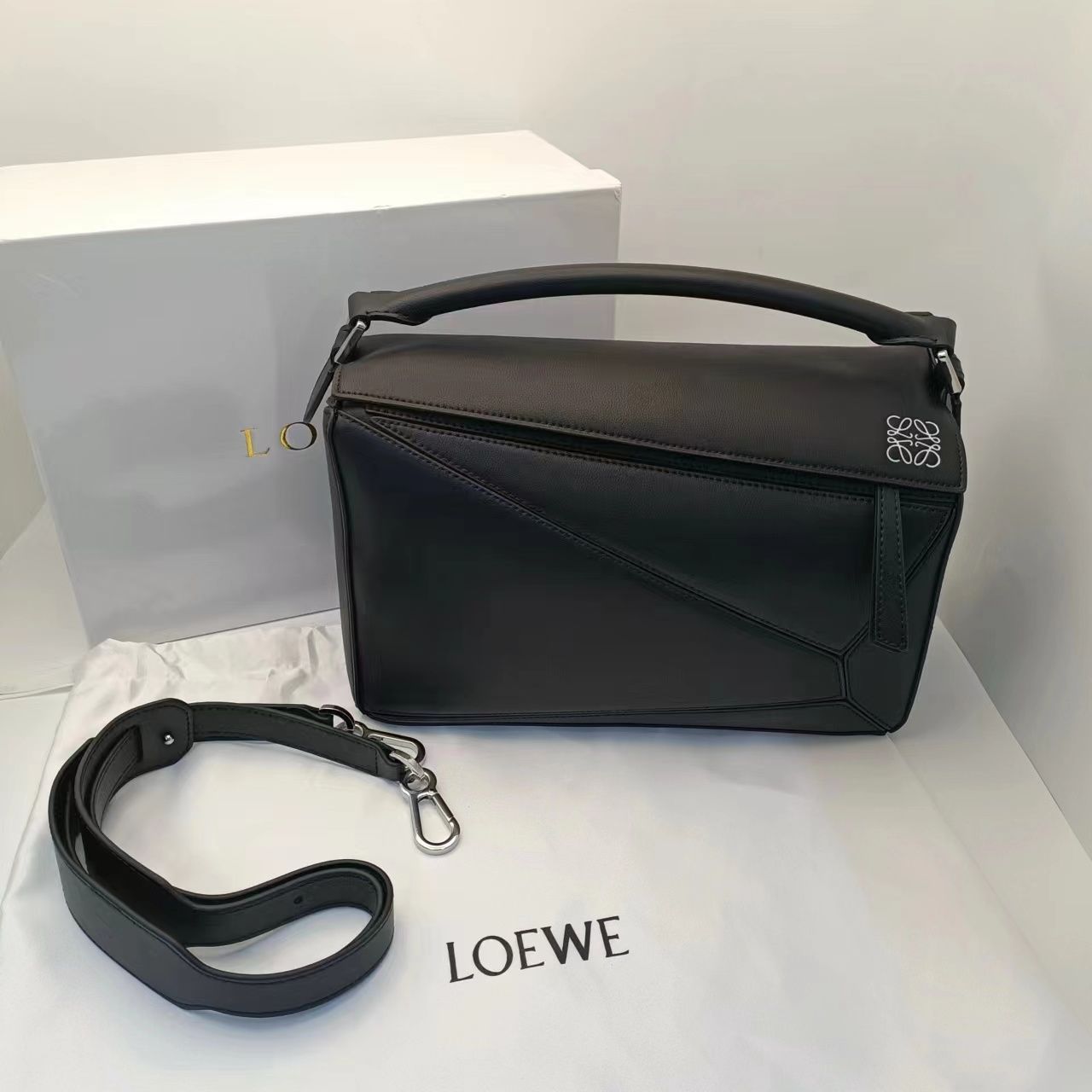 LOEWE ロエベ パズル バムバッグ ラージ ショルダーバッグ 2way - メルカリ