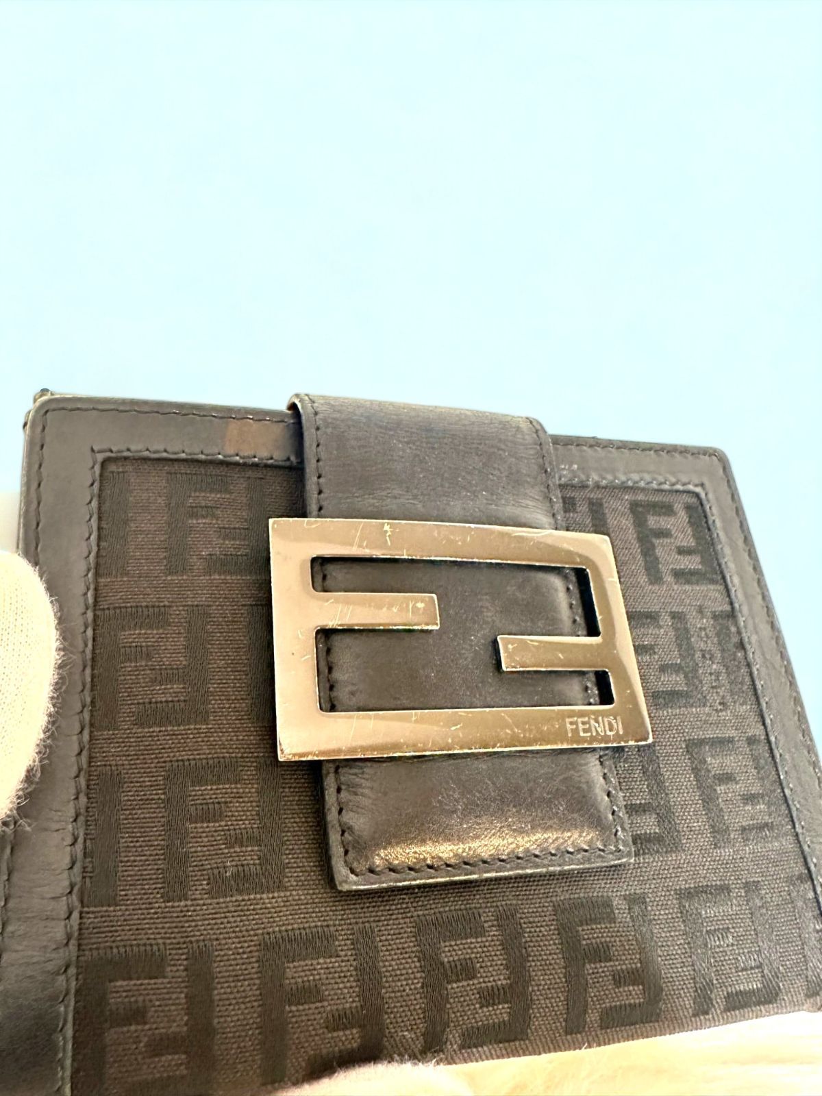 美品】FENDI フェンディ ズッキーノ シグネチャー二つ折り財布 Wホック ...