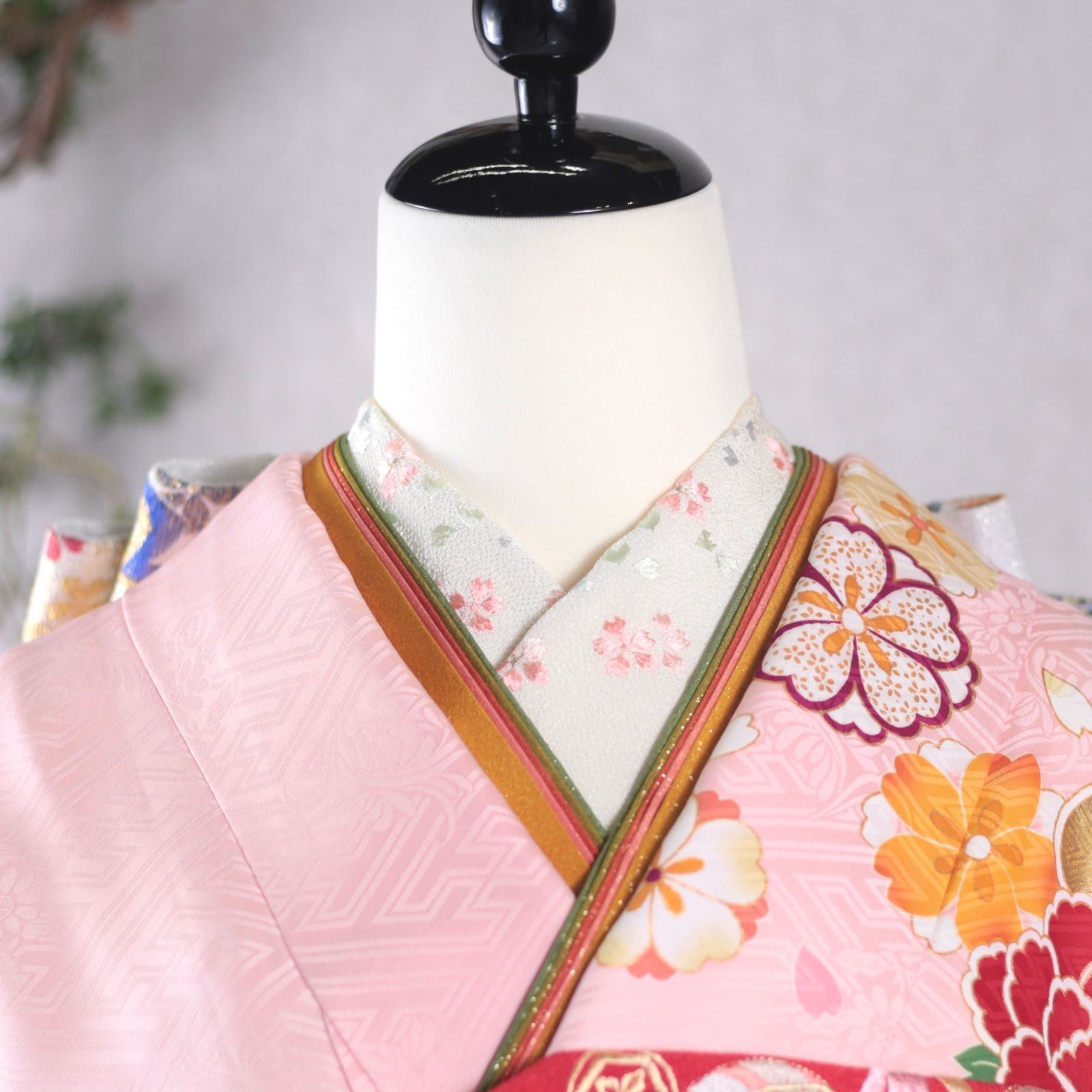 美品！振袖フルセット　ペールピンク　淡い花　　　　　　　成人式 振袖フルセット 振袖セット 振袖 M～Lサイズ 中古 ピンク×新古典 美品