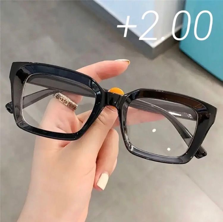 新品・未使用】老眼鏡 ＋1.0 ブルーライトカット キャッツアイ ヒョウ柄-