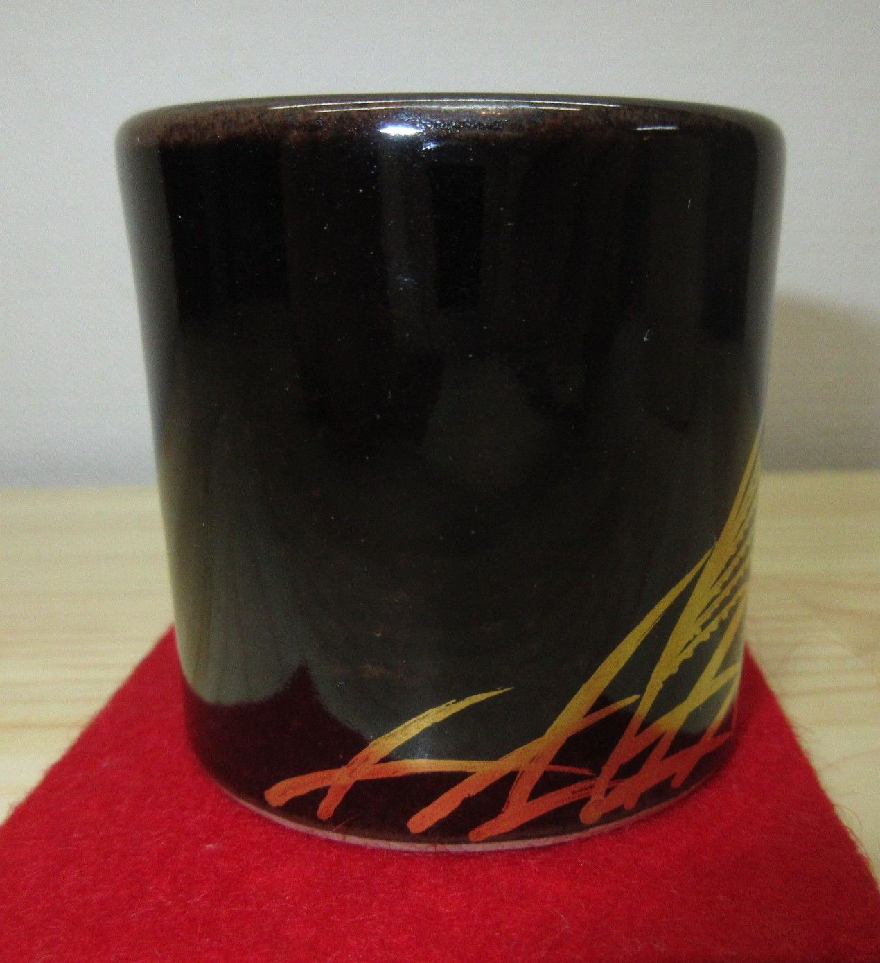 送料込【逢絢亭・新品】茶道具 蓋置 膳所焼 金彩 武蔵野の図 陽炎園 共箱入り 逢絢亭・新品】茶道具 蓋置 膳所焼 金彩 武蔵野の図 陽炎園 共