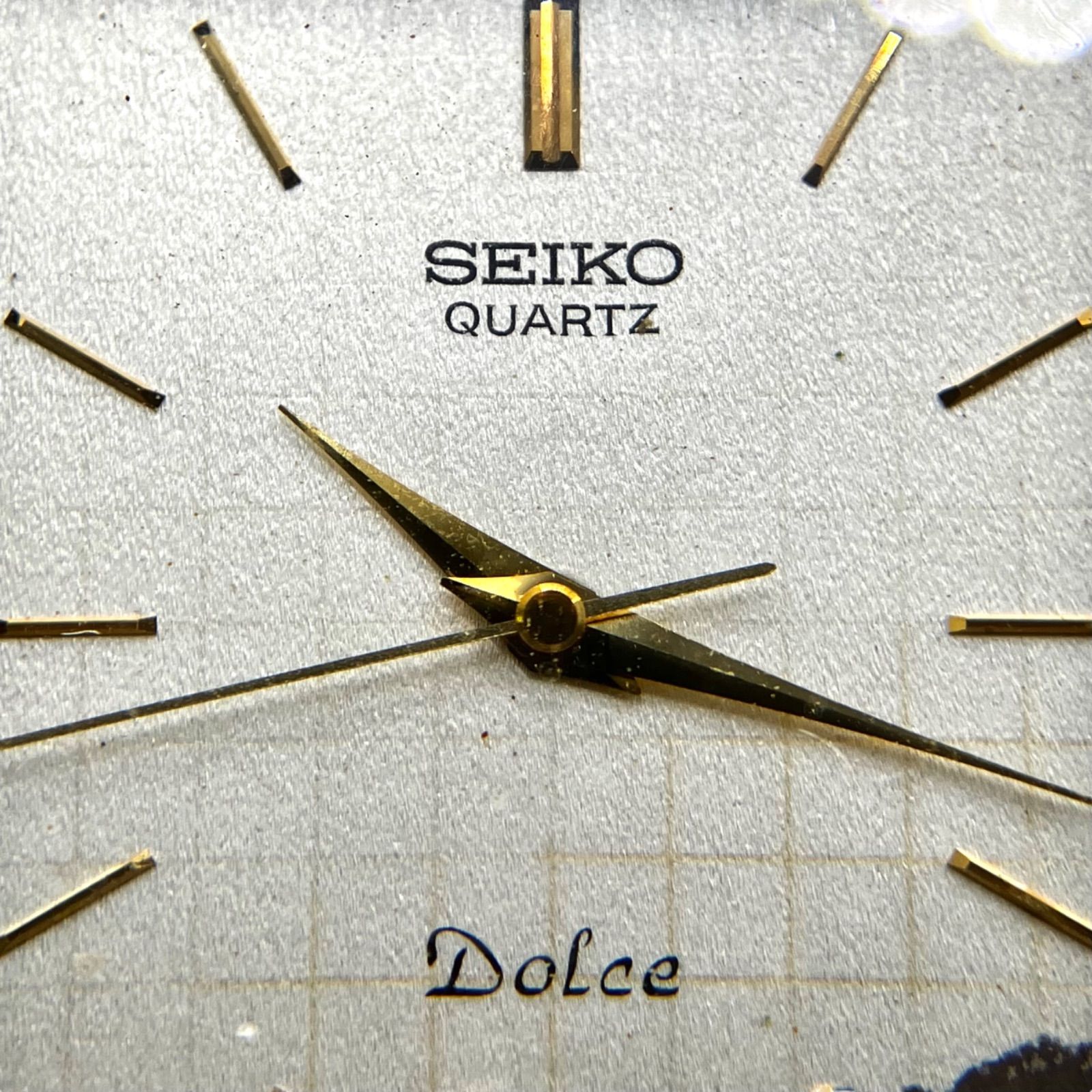 訳あり割安⭐️SEIKO QUARTZ Dolce】新品電池交換 セイコー クオーツ ドルチェ ドレスウォッチ スクエアケース 9521-5050  文字盤にシミ汚れあり コレクションにどうぞ - メルカリ