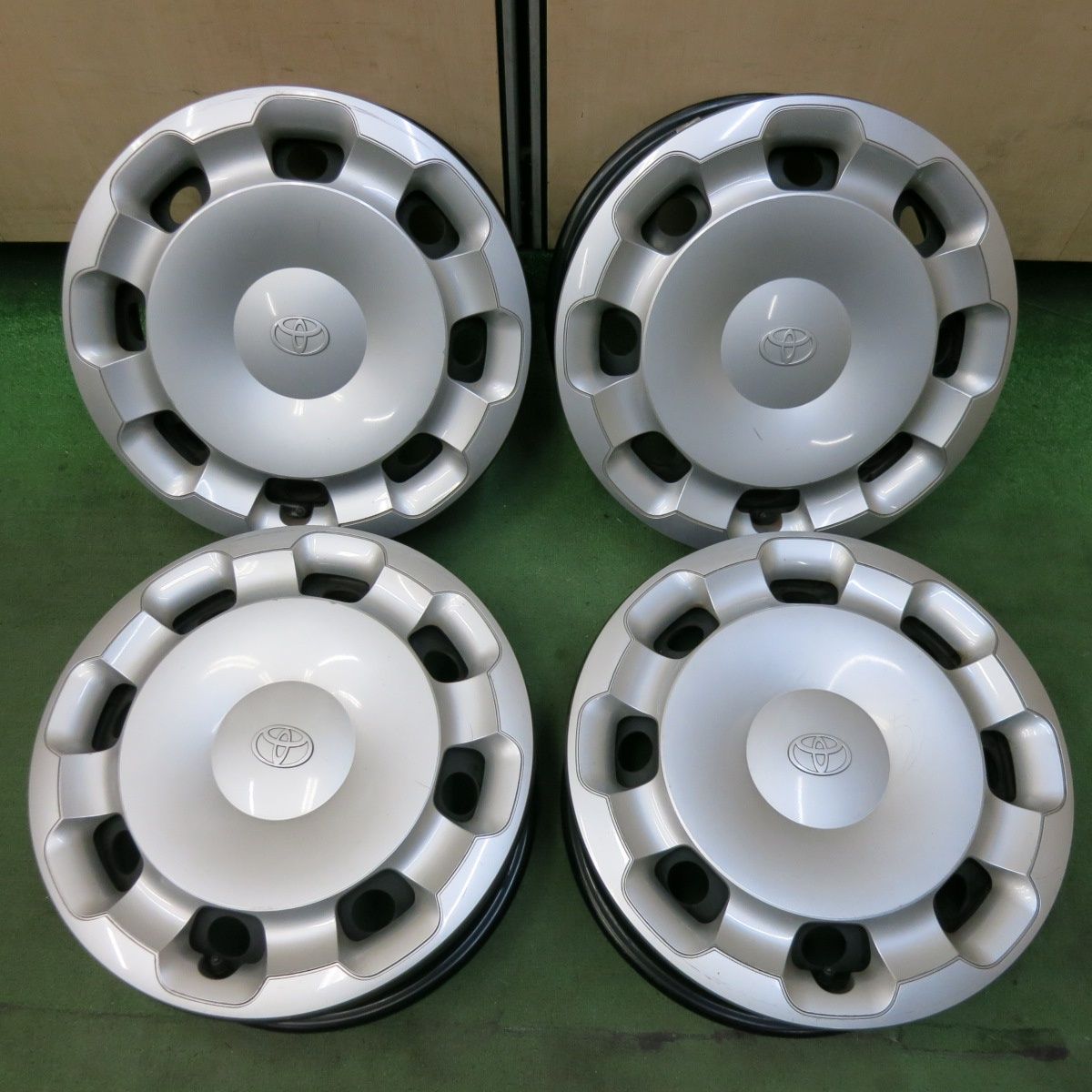 送料無料] 4本価格☆トヨタ 10系 シエンタ 純正 スチール