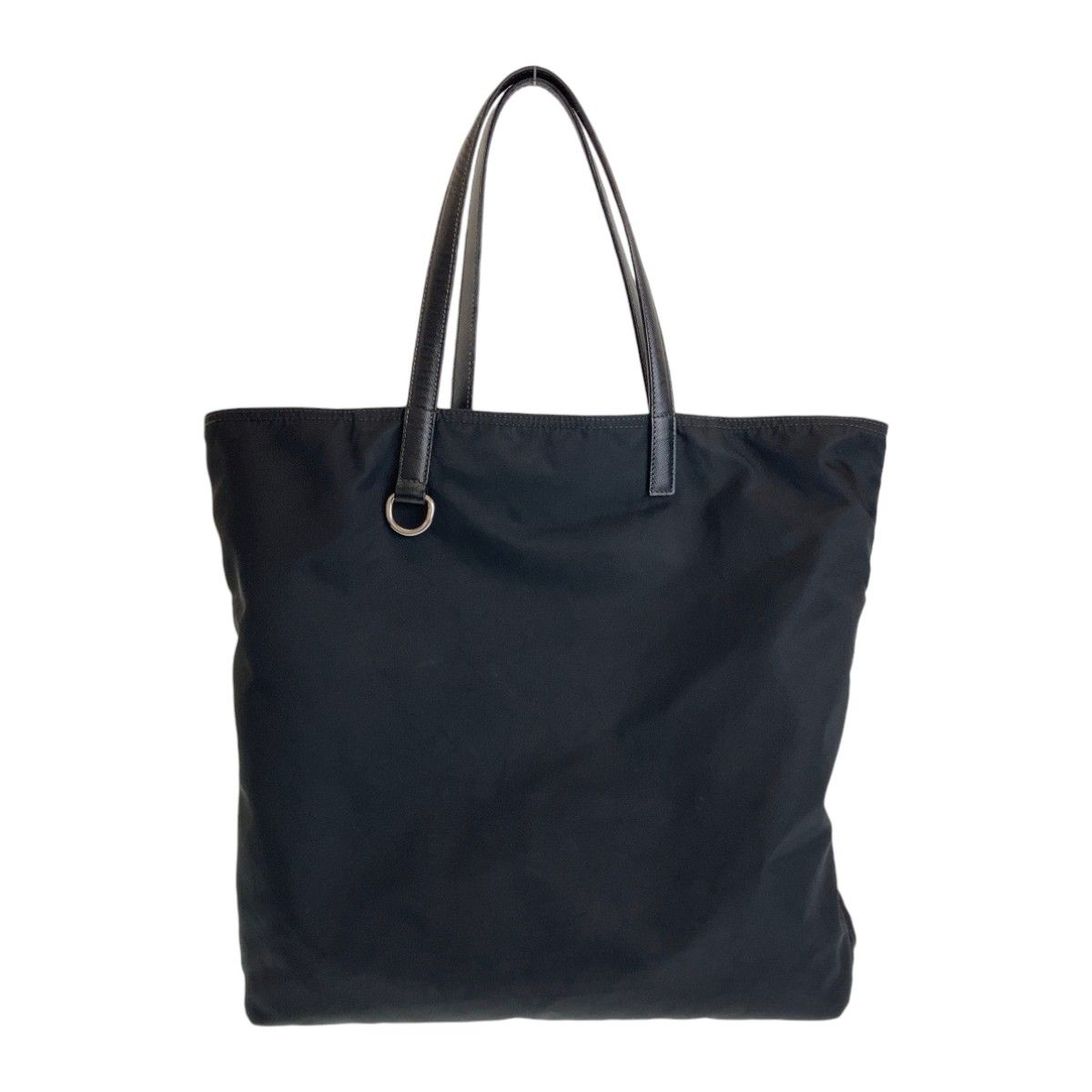 美品 PRADA プラダ テスート 三角ロゴプレート ブラック 黒 シルバー 