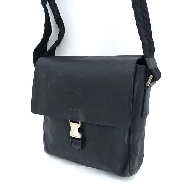 PRADA / プラダ □ショルダーバッグ 斜め掛け レザー ブラック