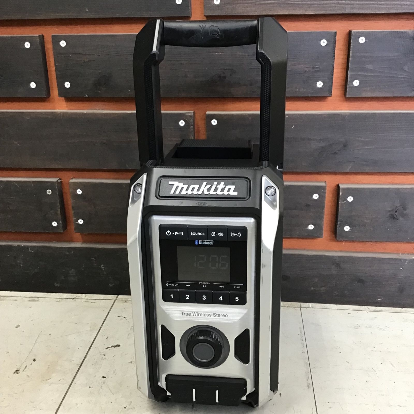 中古品】マキタ/makita コードレスラジオ MR113B 【鴻巣店】 - メルカリ