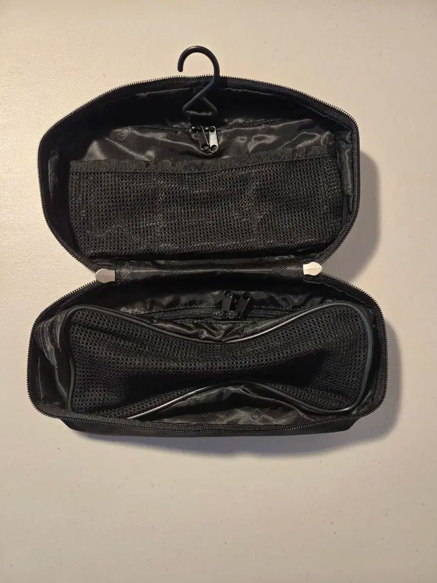 RIMOWA(リモワ) トラベル ポーチ ANA×RIMOWA グレー トラベル