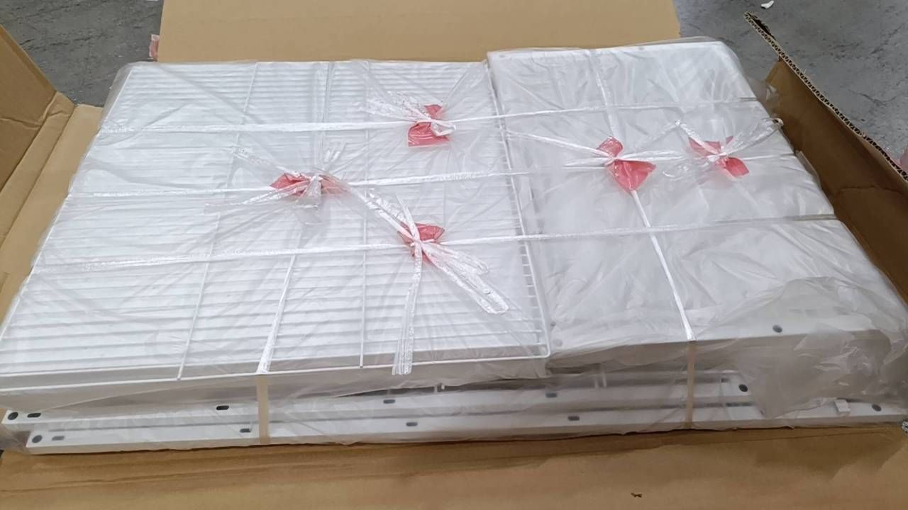 鳥かご 大型 鳥ケージ 金属製 鳥籠 耐衝撃 大型鳥かご 耐腐食 無毒ハンマートーン塗装 高強度 オカメインコ オネエインコ 鳥 文鳥 リス用 ケージ 天窓デザイン 餌入れ付き 止まり木付き キャスター付き 46cm 46cm 86cm