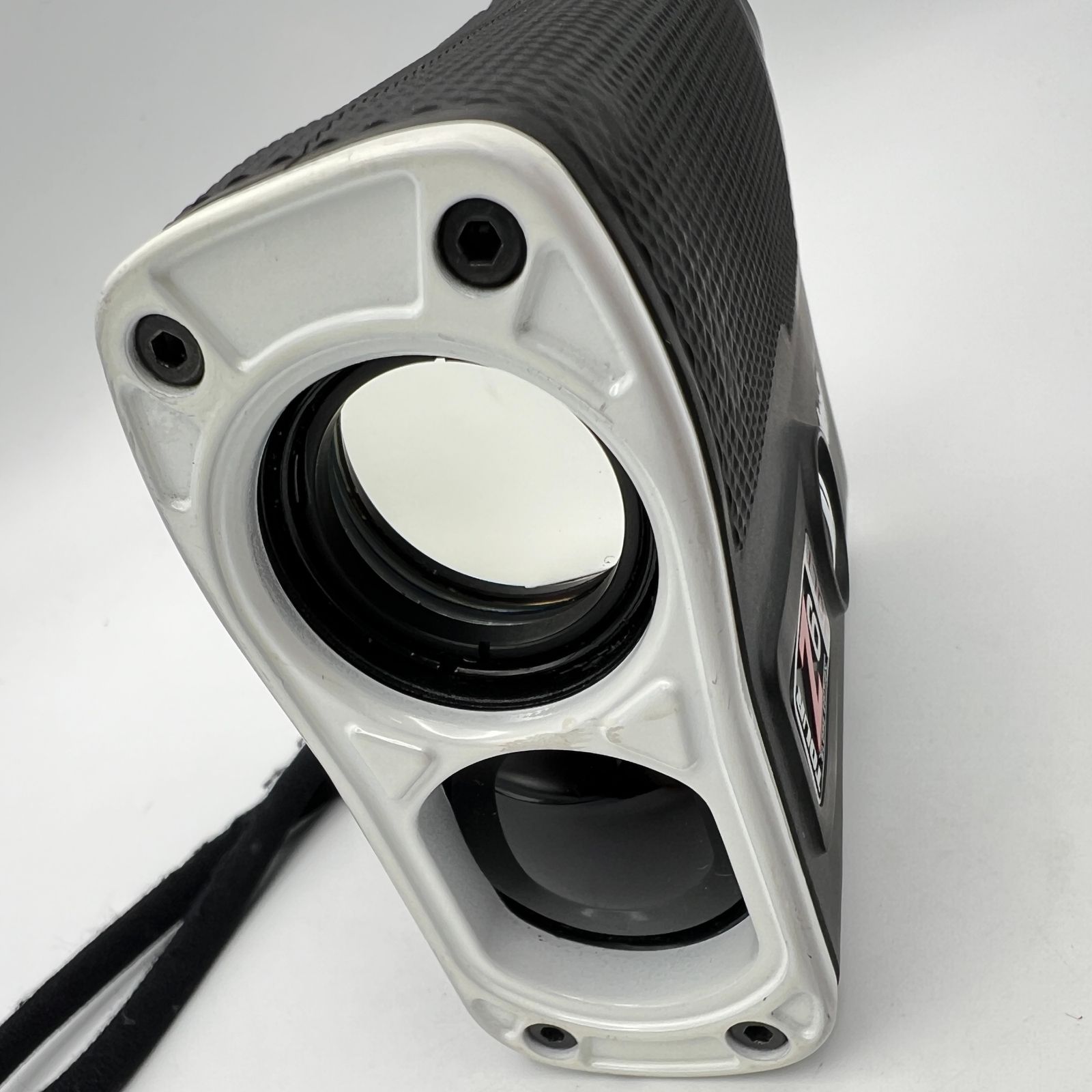 Bushnell PINSEEKER SLOPE TOUR Z6 JOLT ゴルフ用レーザー距離計