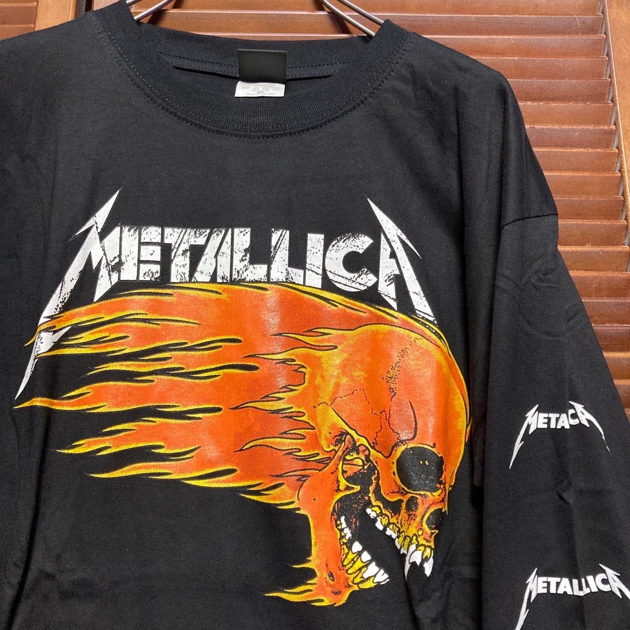 メタリカ METALLICA 黒 長袖 Tシャツ ロンT バンド ロングスリーブ デザイン 袖 両面 プリント 派手 奇抜 古着 ビンテージ vintage ロック パンク メタル ヒップホップ ラッパー アーティスト 7部袖 カットソー