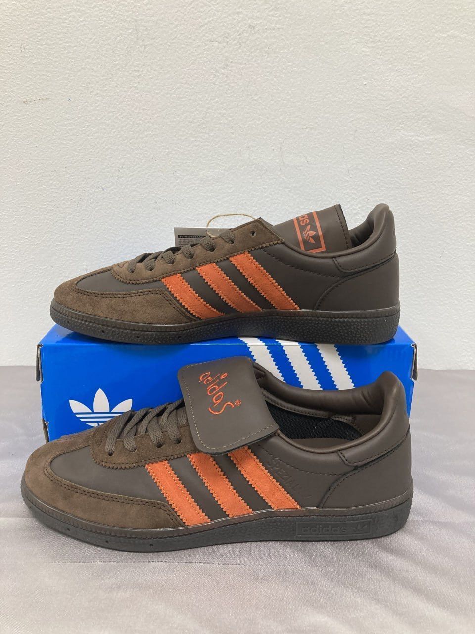 タイムセール 新品未使用 HANDBALL SPEZIAL SHUKYU BROWN カップルシューズ メンズ サイズ