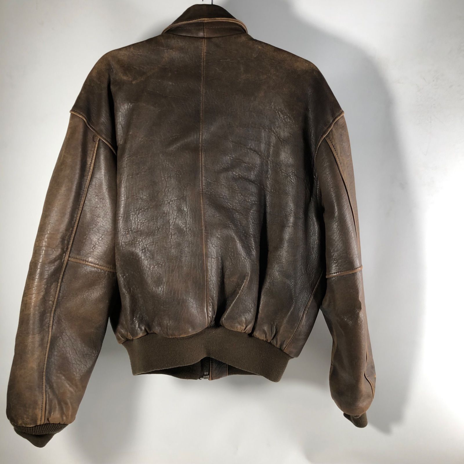 A0924-23-8 AVIREX TYPE A-2 フライトジャケット レザージャケット 本革 冬 ブラウン 着丈 60cm 身幅60cm 肩幅57cm