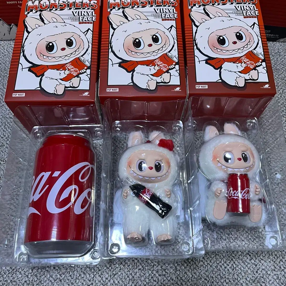 ラブブ　コーラ　⭐︎正規品⭐︎ 2点セット POPMART LABUBU ラブブ コカコーラ Coca-Cola