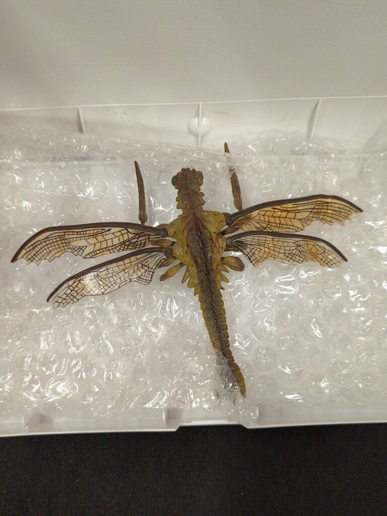 ゴジラ 特撮大百科 古代ヤゴ怪虫 メガヌロン 2000 卵 未開封 ゴジラ 特撮大
