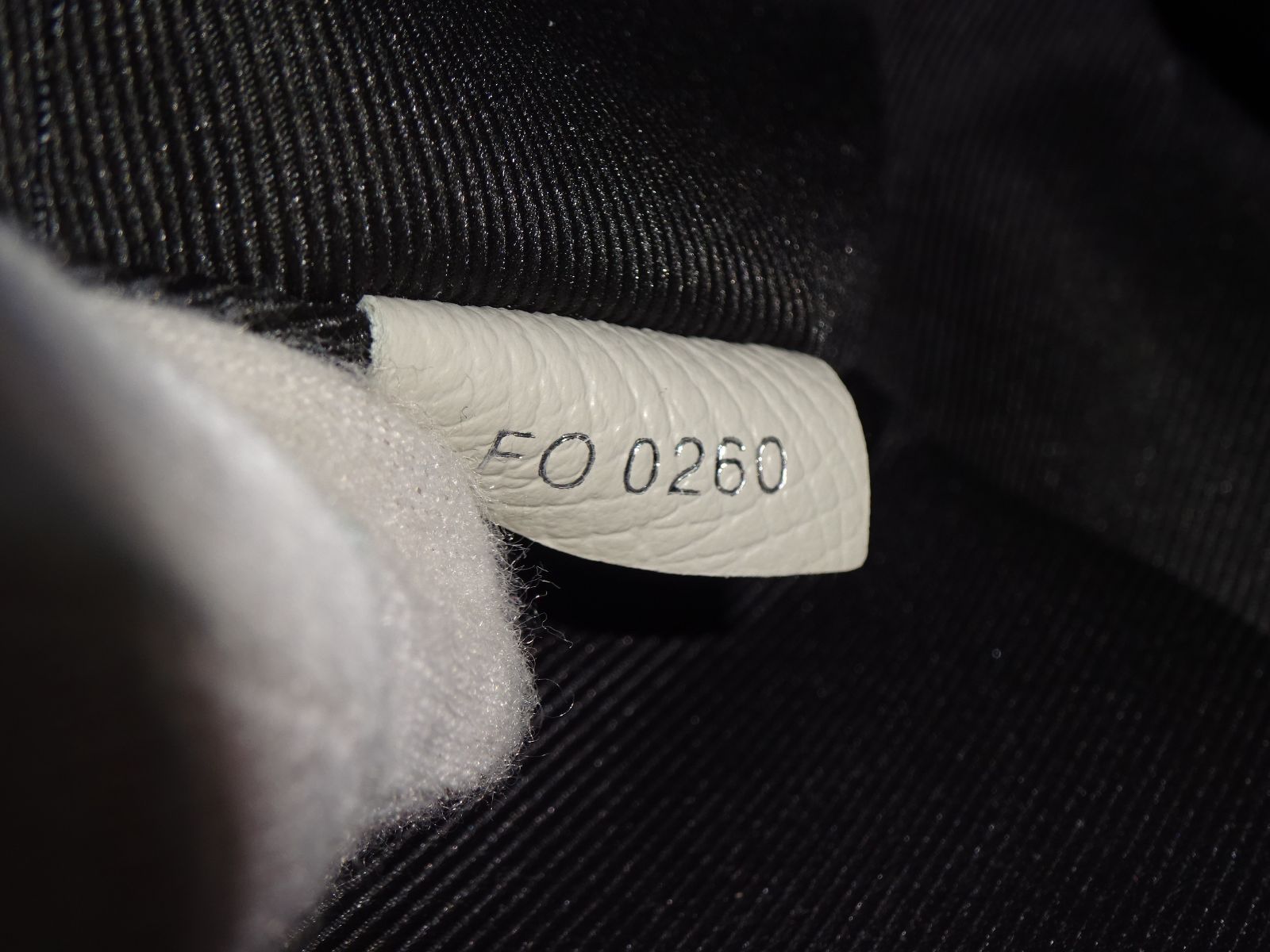 箱 袋 ルイヴィトン タイガラマ バムバッグ ボディバッグ M30247 ホワイト モノグラム FO0260 DECORATOM_COM_BR