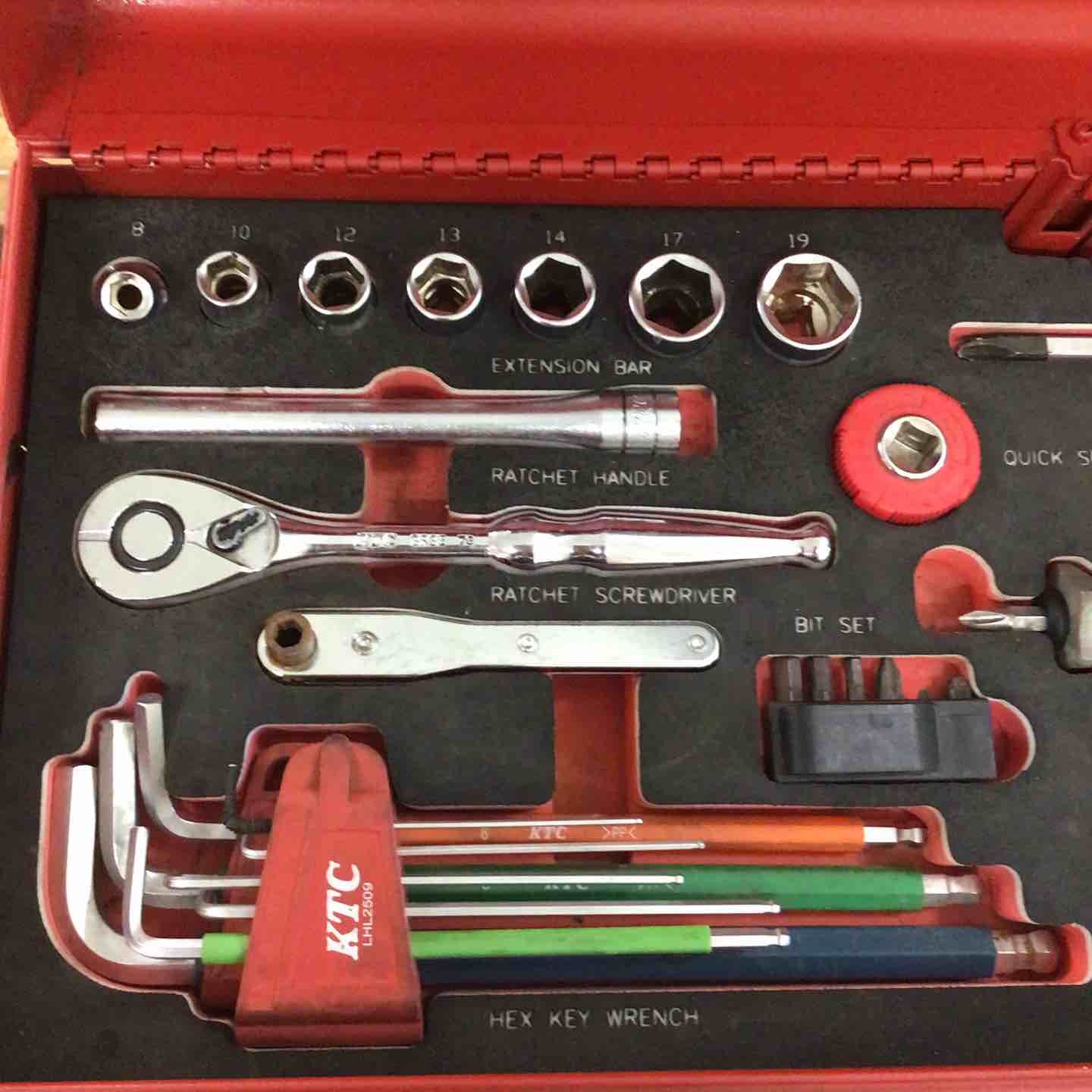 KTC 京都機械工具 ツールボックス LSKX0202SR 整備工具セット 2 KTC 京都機械工具 ツールボックス LSKX0202SR 整備工具セット 2