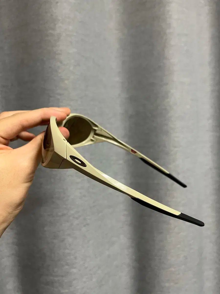 OAKLEY オークリー
