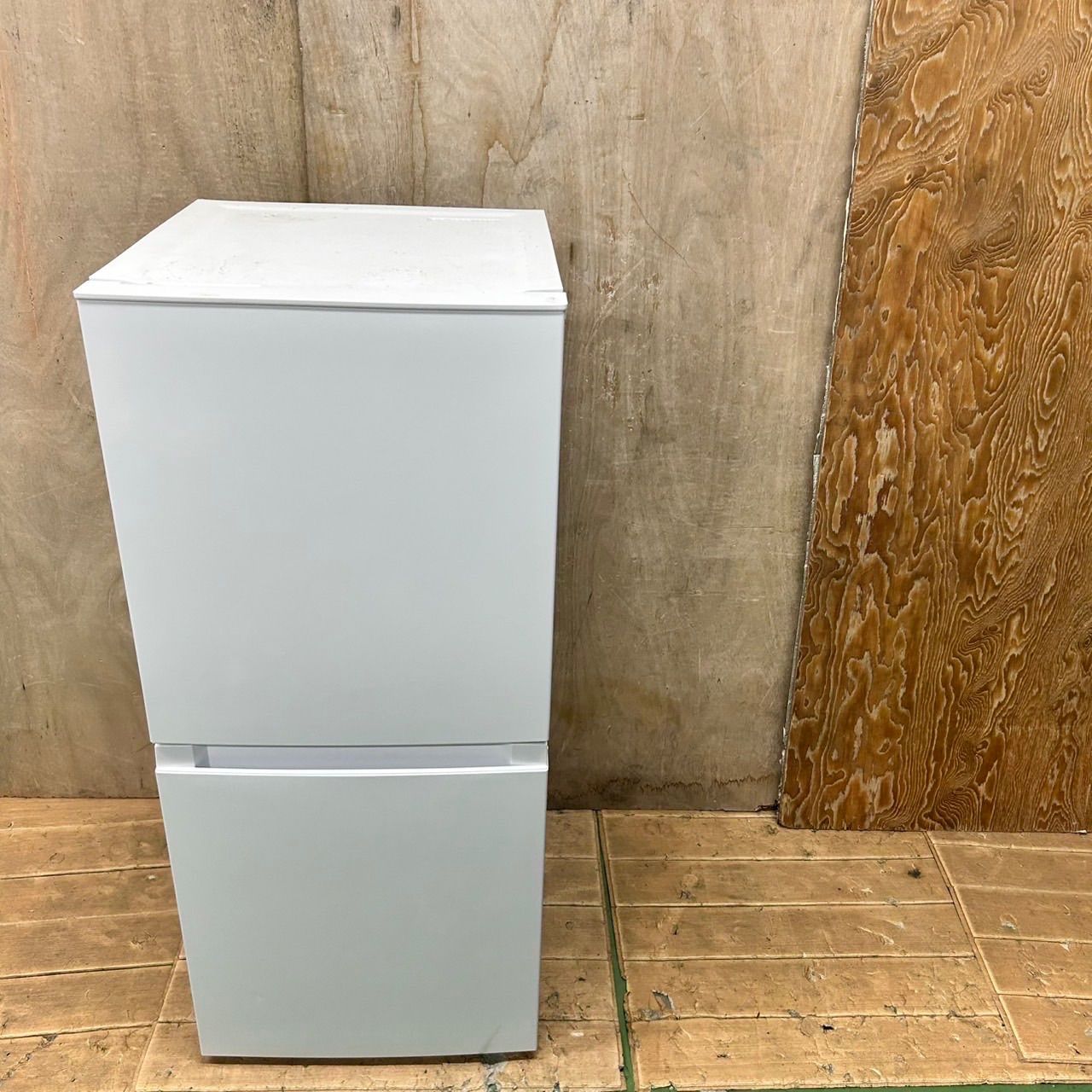 120 ハイアール小型冷蔵庫容量100l〜200l 極美品2024年製