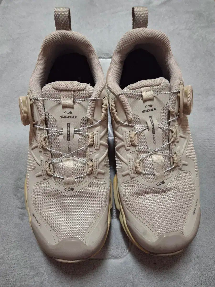 送料込み|アイダー クォンタム ネオ ハイク v2 230