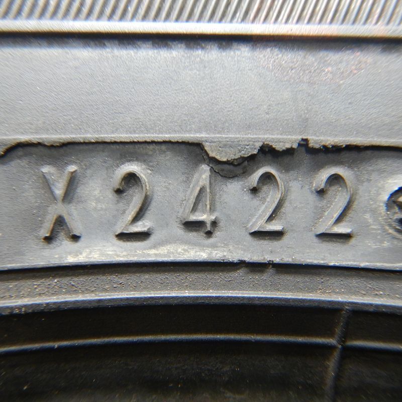 2本 スタッドレスタイヤ