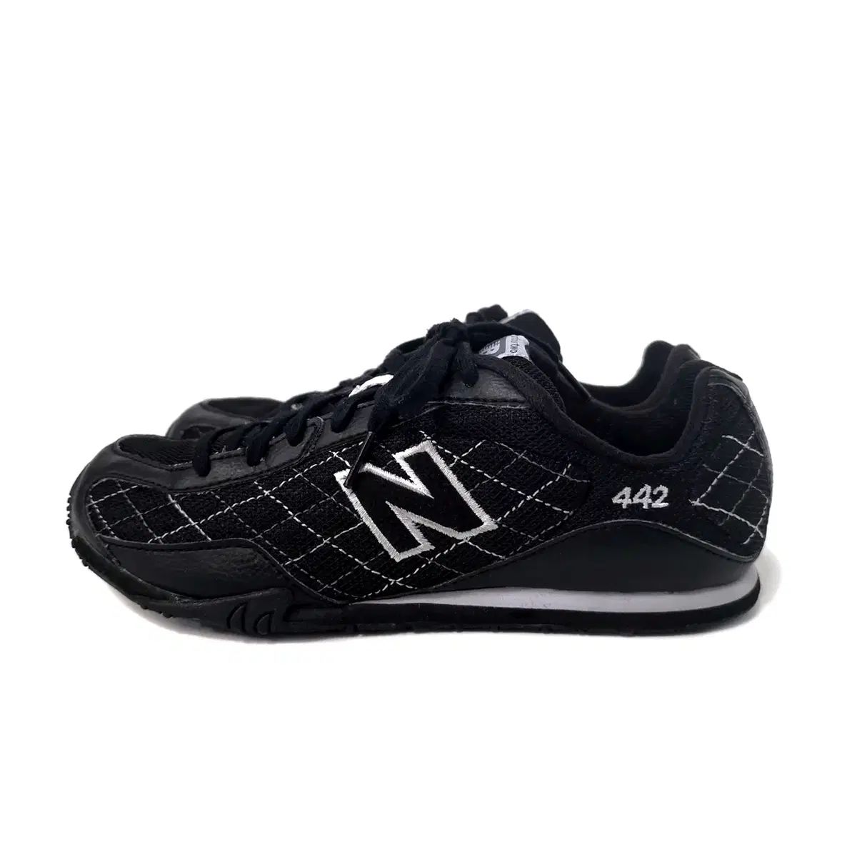 250 New Balance(ニューバランス) 442 キルト 黒 - メルカリ