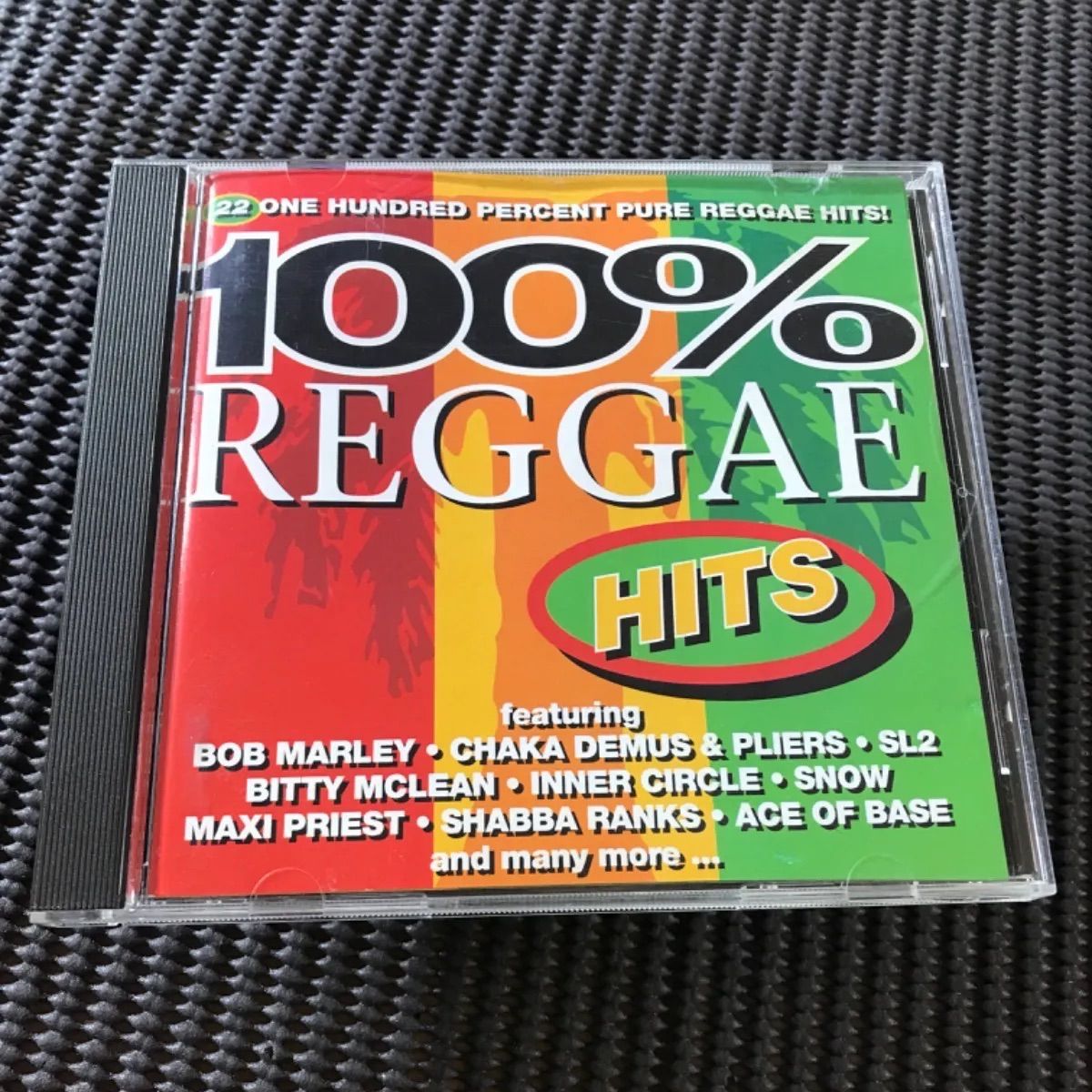       100% REGGAE HITS       featuring →BOB MARLEY CHAKA DEMUS u0026 PLIERS.  SL2 BITTY MCLEAN INNER CIRCLE and many more...輸入盤 - メルカリ