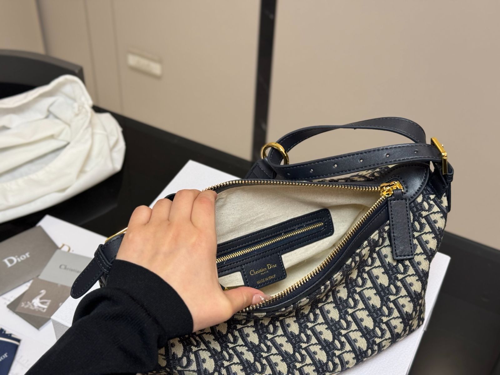 【上品さが醸し出す】Dior ホーボー バッグ DIOR | Diorstar ホーボーバッグ マクロカナージュ クリンクルド